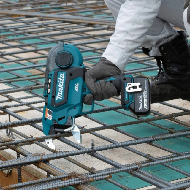 В'язальний пристрій для арматури Makita LXT 18V 2x5Ah MAKPAC (088381745147)