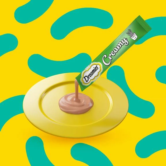Ласощі для котів Dreamies Creamy з котячою м'ятою 4 шт x 10 г (4008429170614)