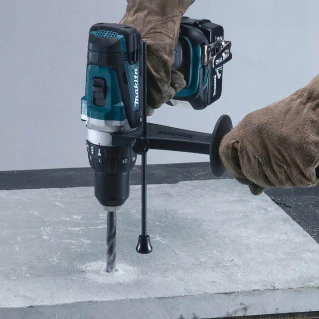 Шуруповерт Makita 18V ударний 91Nm LXT XPT body (DHP458Z)
