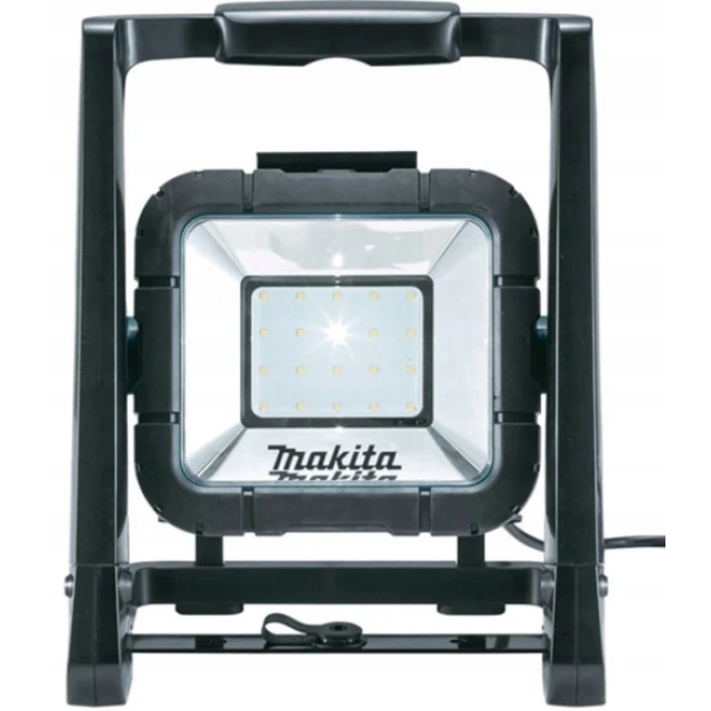 Фонарик акумуляторний Makita 18V 750лм (0088381699303)