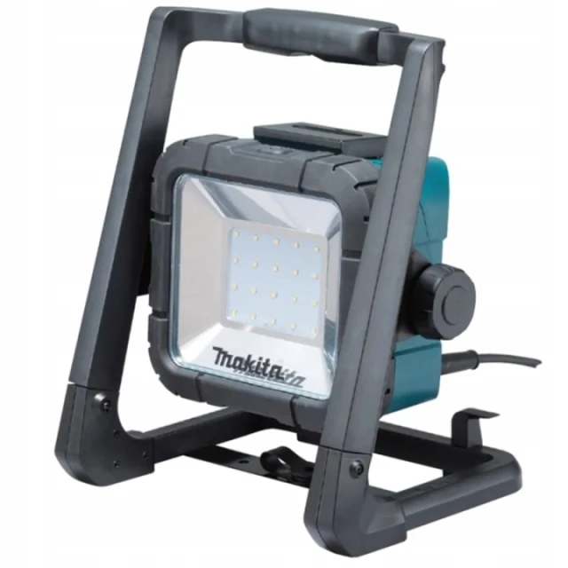 Фонарик акумуляторний Makita 18V 750лм (0088381699303)