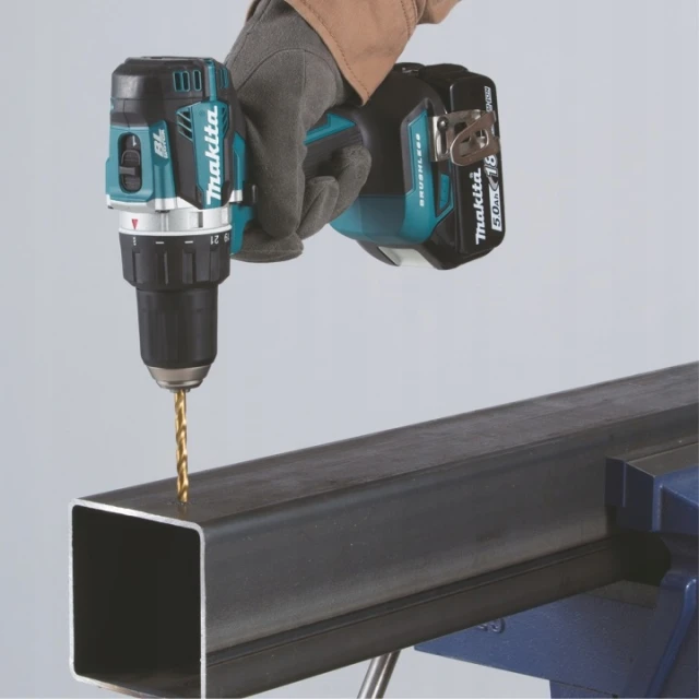Шуруповерт Makita 18V LXT BL XPT 2x5Ah MAKPAC (0088381826433)
