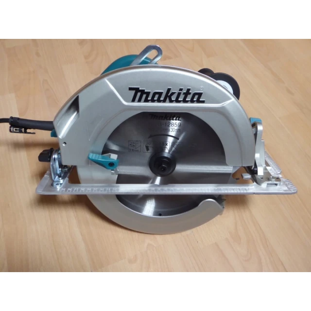 Пила дискова Makita 2000W 270 мм (HS0600)
