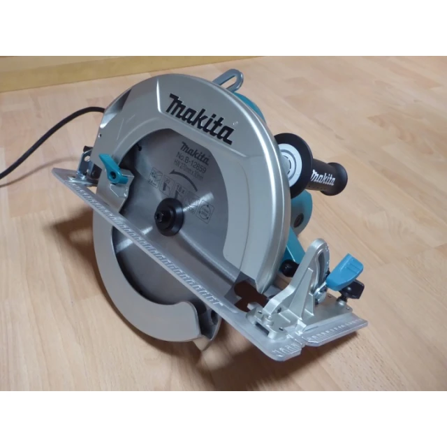 Пила дискова Makita 2000W 270 мм (HS0600)