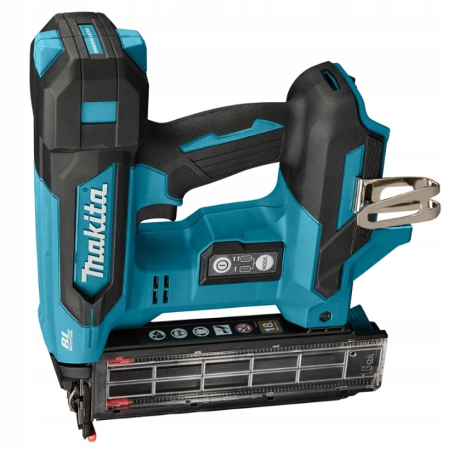 Гвоздезабивач акумуляторний Makita 18V 2x5Ah MAKPAC (DBN501RTJ)