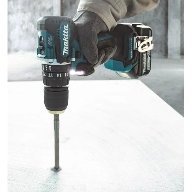 Шуруповерт Makita 18В ударный 40Нм 2x2Ач BL LXT MAKPAC (DHP487RAJ)