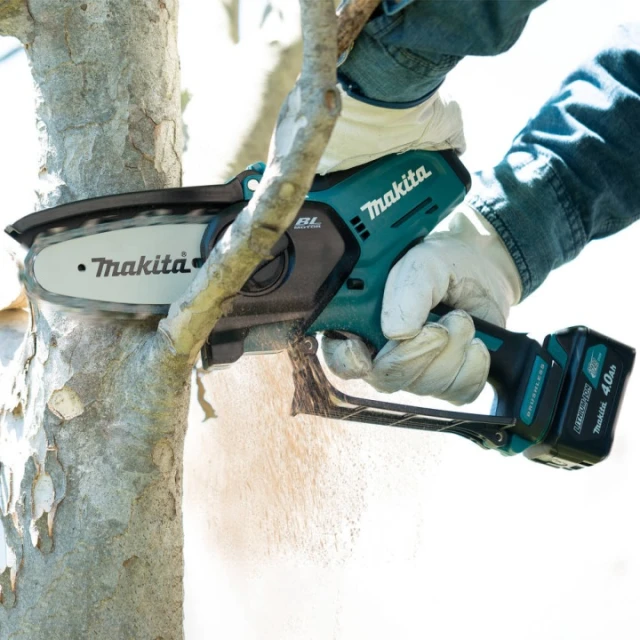 Пила ланцюгова Makita UC100DZ01 12В XPT BLDC (088381774987)