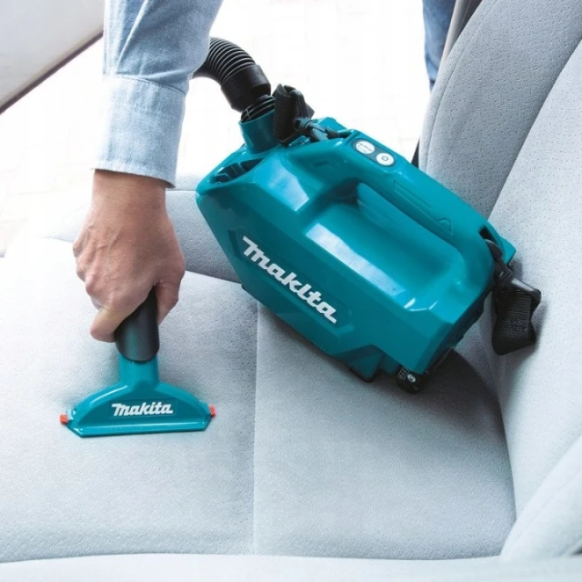Пылесос аккумуляторный Makita 12V MAX 1x4,0Ah CXT (CL121DSM)
