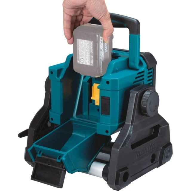 Фонарик аккумуляторный Makita 18V 3000лм (DML811)