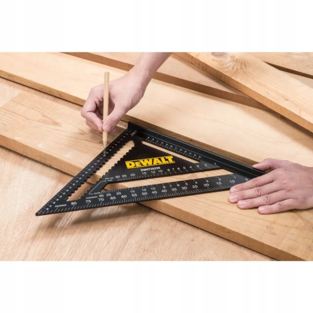Кутник столярський DeWALT 300 мм (DWHT25228-0)