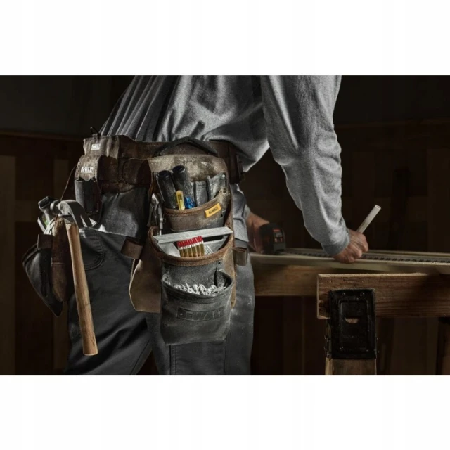 Поясна DeWALT сумка шкіряна з кишенями PRO (DWST50113-1)