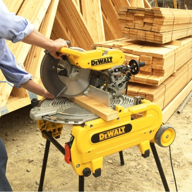Диск пиляний EXTREME DeWALT 305x60z x30 з видією (DT4331)