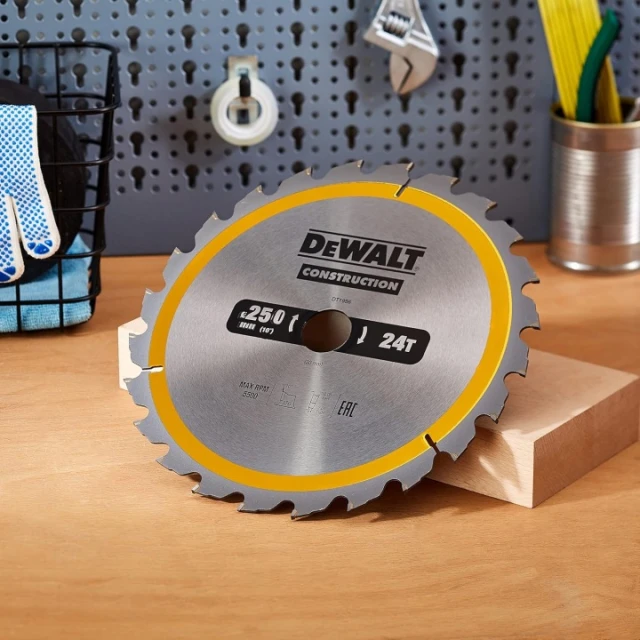 Диск пиляльний DeWALT 250x24z x30 з твердосплавом (DT1956)