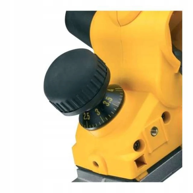 Рубанок DeWALT 1050W ширина 82 мм глибина 0-4 мм (D26500K)