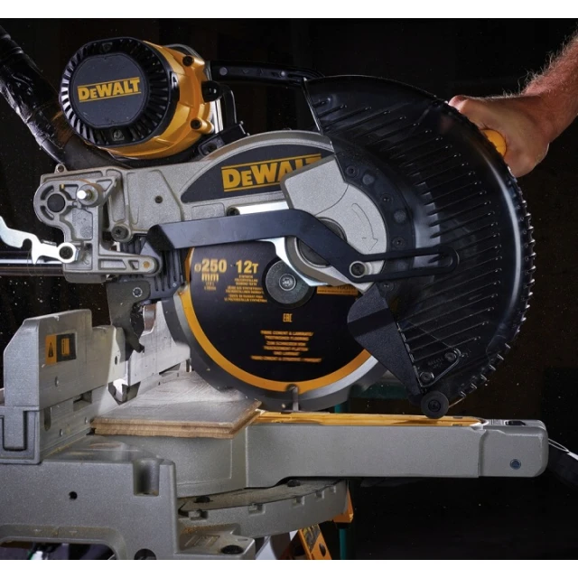 Диск пильный DeWALT 250x12z x30 с твердосплавом EXTREME (DT1474)