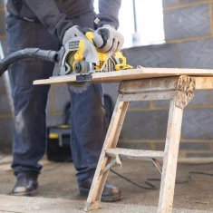 Пила циркулярна DeWALT 1650W 190 мм (5035048655146)