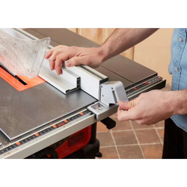 Пила настільна Black&Decker 254 мм 1800 Вт (BES720-QS)