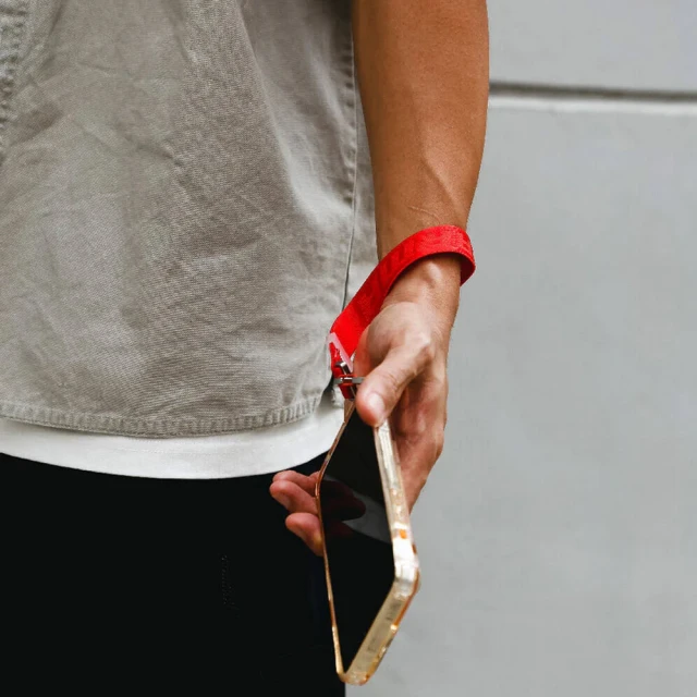 Універсальний ремінець Skinarma Scout Logo Wrist Strap Red (SK-SCOUT-HS-RED)