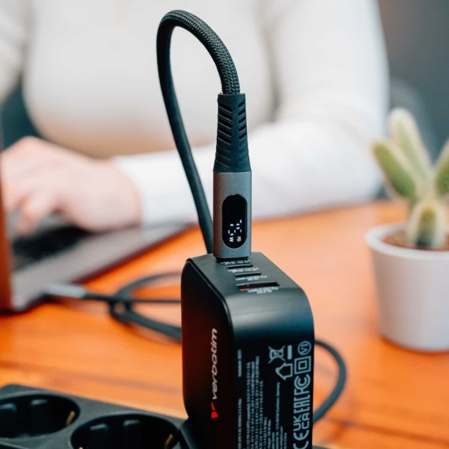 Кабель Verbatim Sync & Charge USB-C to USB-C 40Gb/s 240W 120cm Black (31849)