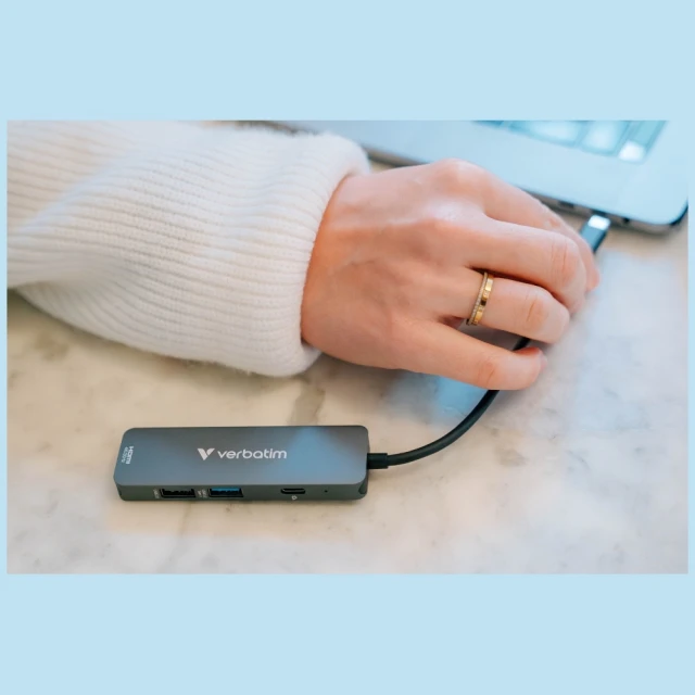 Адаптер Hub Verbatim USB-C/HDMI/USB-A 3.2/USB-A 2.0 алюмінієвий (32155)