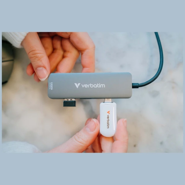 Адаптер Hub Verbatim USB-C/HDMI/USB-A 3.2/USB-A 2.0 алюмінієвий (32155)