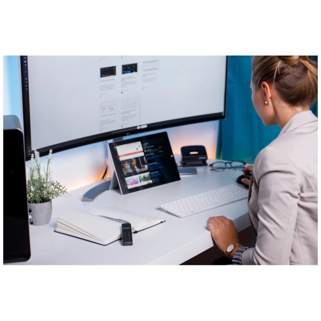 Зовнішній диск Verbatim Keypad Secure USB-C 3.2 Gen 1 128GB Black (49432)
