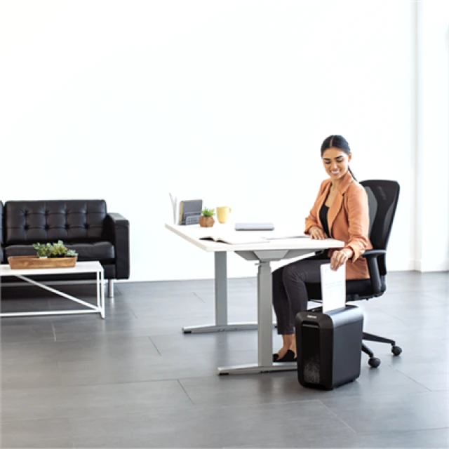 Шредер Fellowes Powershred LX65 P-4 22 л Black (043859764792)