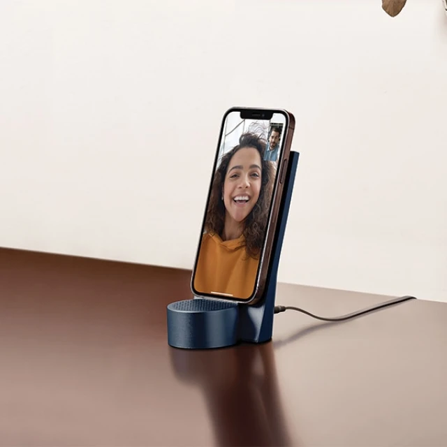 Бездротова зарядка Lexon City Energy Pro 10W з Bluetooth-колонкою Navy (LD145DB)