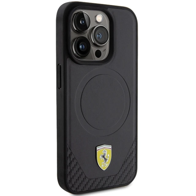 Чохол Ferrari Carbon Metal Logo для iPhone 15 Pro Black with MagSafe (FEHMP15LPTEK)