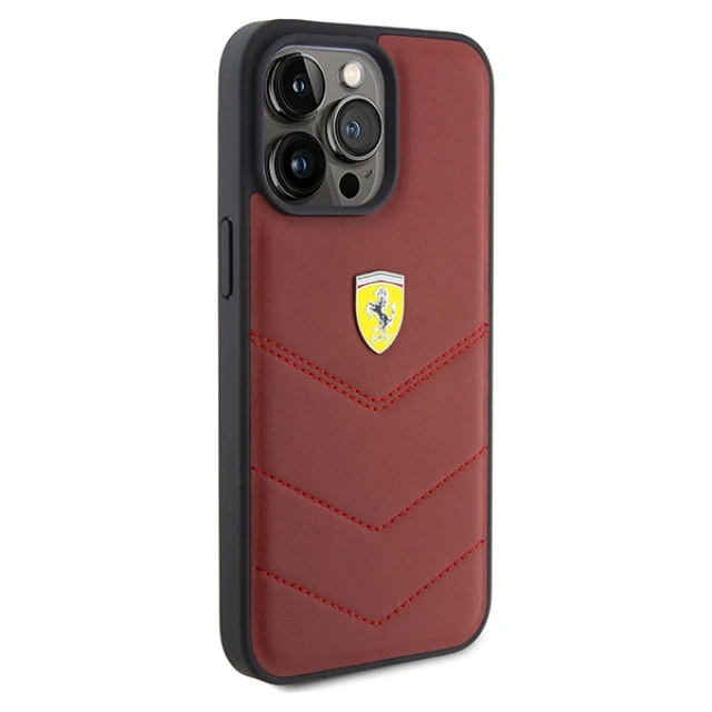 Чохол Ferrari Leather Stitched Lines для iPhone 15 Pro Max Red (FEHCP15XRDUR)