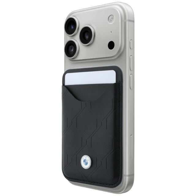 Чохол BMW Quilted Pattern Metal Logo для iPhone 18 Pro | 17 Pro Black (BMHMBWP18L26SWOSPK)