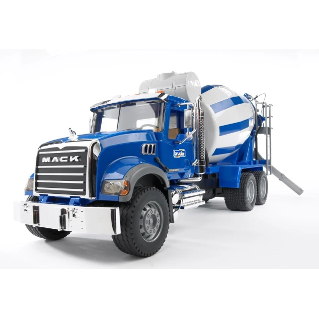 Бетоносмеситель MACK Granite Bruder (2814)