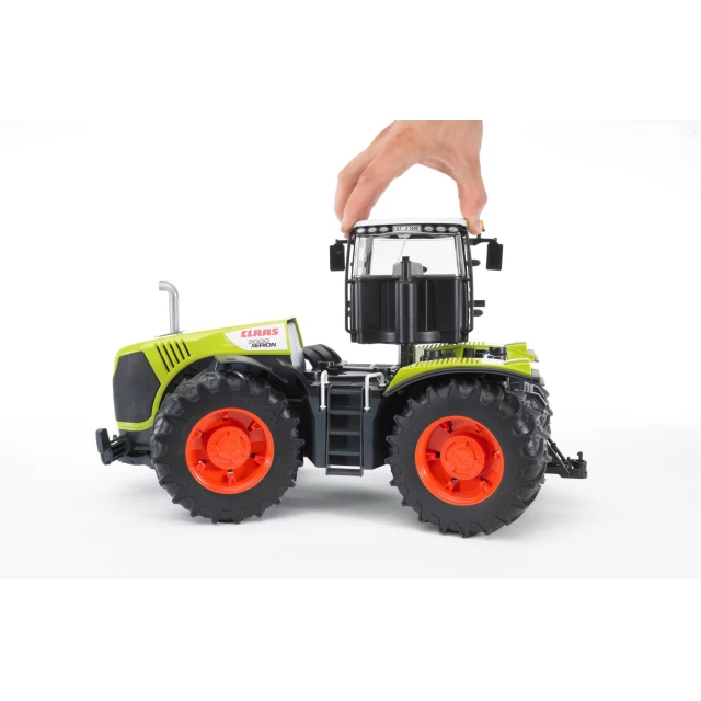 Трактор Claas Xerion 5000 Bruder (3015)