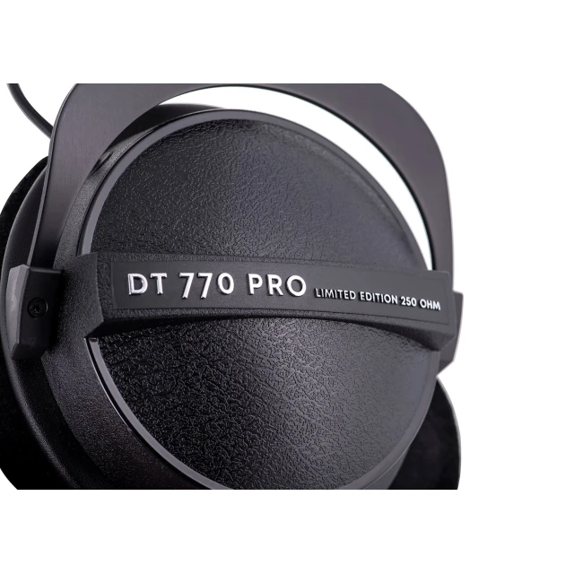 Навушники Beyerdynamic DT 770 PRO 250 Ohm Black Limited Edition (4010118718717)