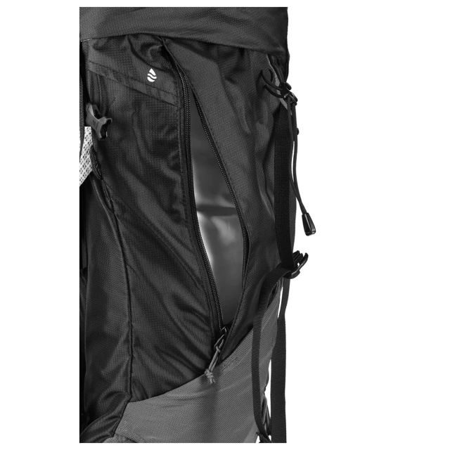 Туристичний рюкзак Deuter Futura Air Trek 60+10 Black/Graphite (4046051112459)