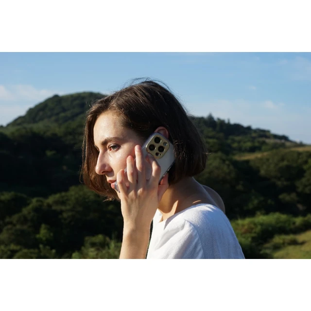 Чохол Moshi iGlaze Slim Hardshell Case для iPhone 14 Plus Luna Silver with MagSafe (99MO137206)