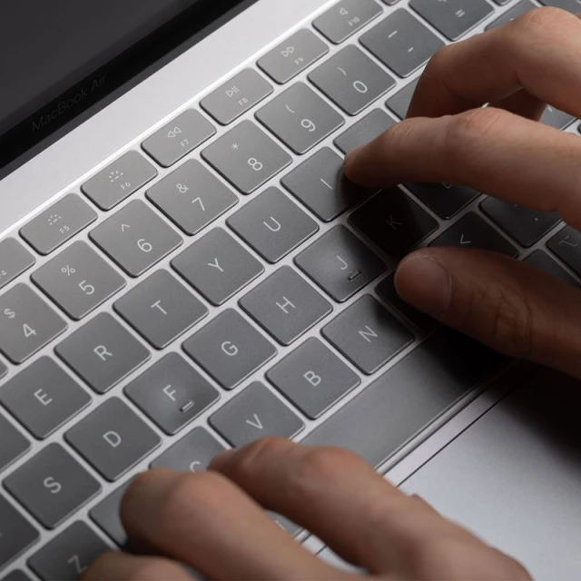 Чохол для клавіатури Moshi ClearGuard (EU) для MacBook Air 13 2018 | 2019 (99MO021922)