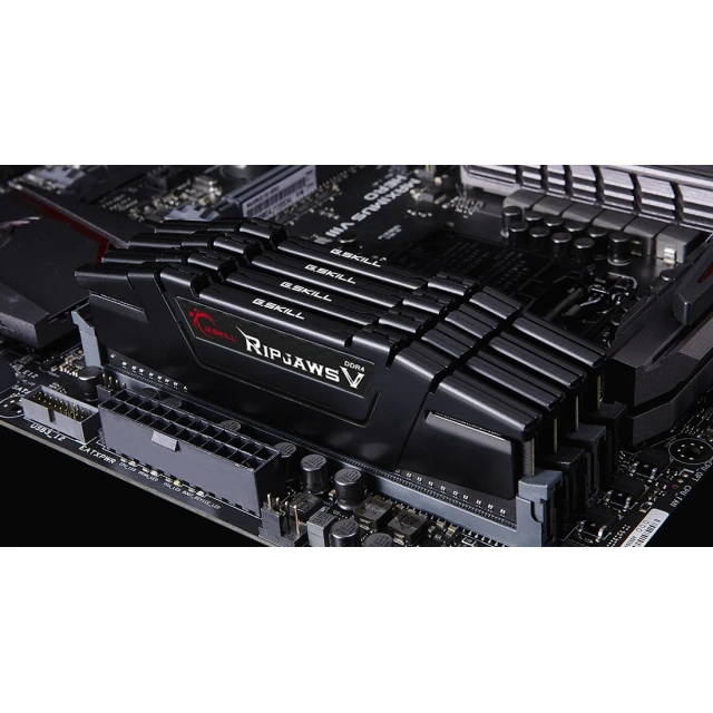 Оперативна пам'ять G.Skill RipjawsV DDR4 4x8 ГБ 3600 МГц CL18 (4713294223777)