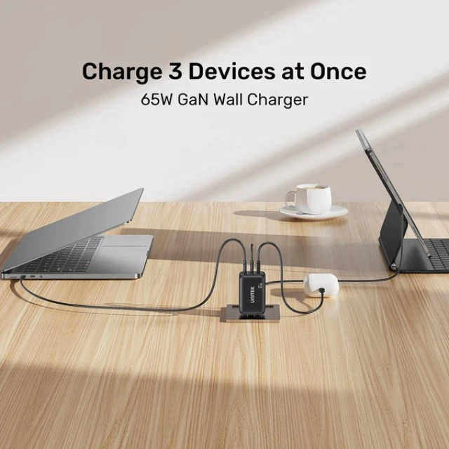 Мережевий зарядний пристрій Unitek GaN 65 Вт 2x USB-C USB-A PD Black (4894160060310)