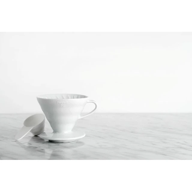 Пуровер Hario V60-02 керамічний White (4977642143364)