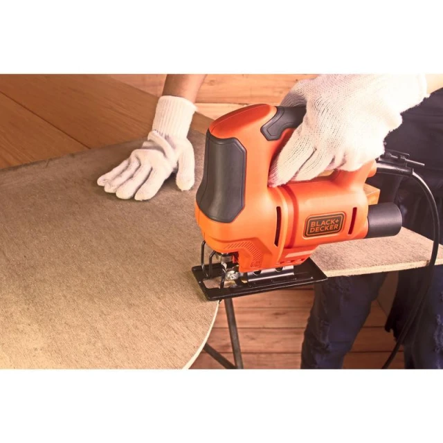 Лобзик Black&Decker 400W 0-3000 RPM з кейсом (BES603-QS)