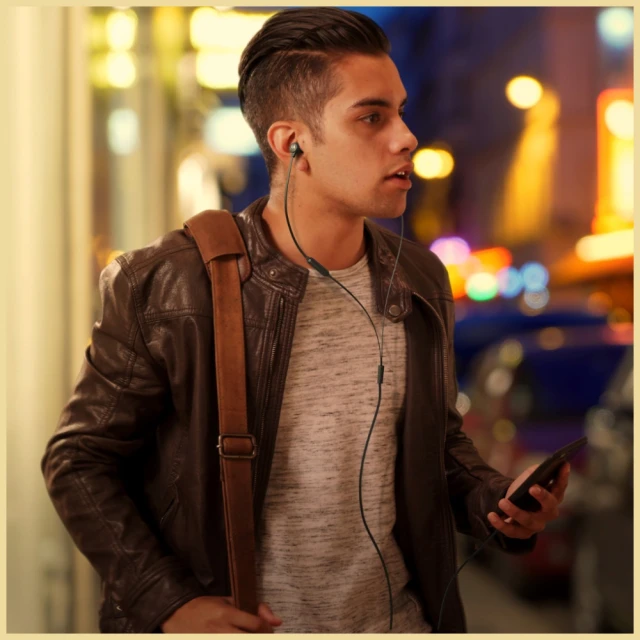 Навушники Motorola Earbuds 3C-S USB-C Black (253EARBUDS3CS)