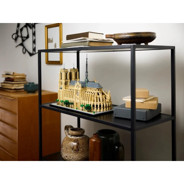 Конструктор LEGO Architecture Нотр-Дам у Парижі 4383 деталі (21061)