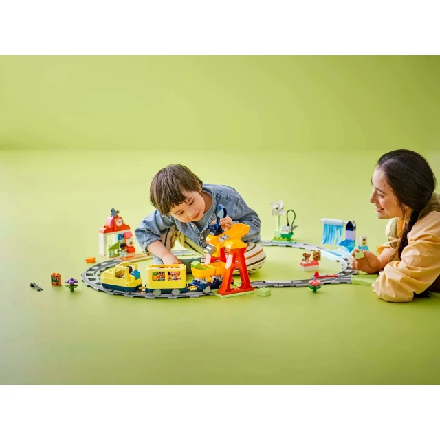 Конструктор LEGO DUPLO Великий інтерактивний міський поїзд 103 деталі (10428)