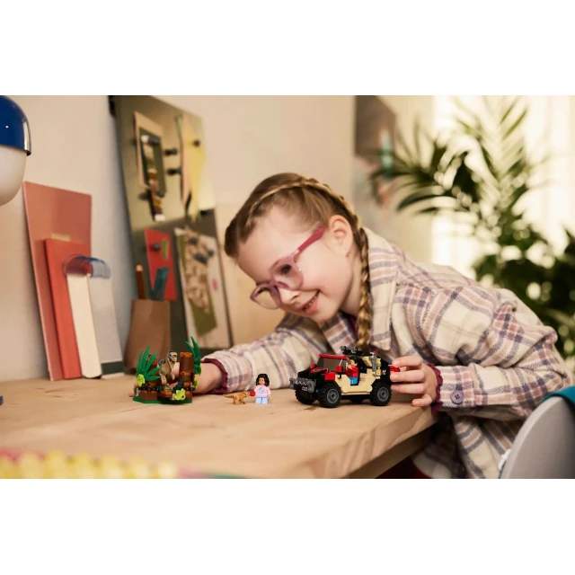 Конструктор LEGO Jurassic World Втеча від раптора по бездоріжжю 285 елементів (76972)