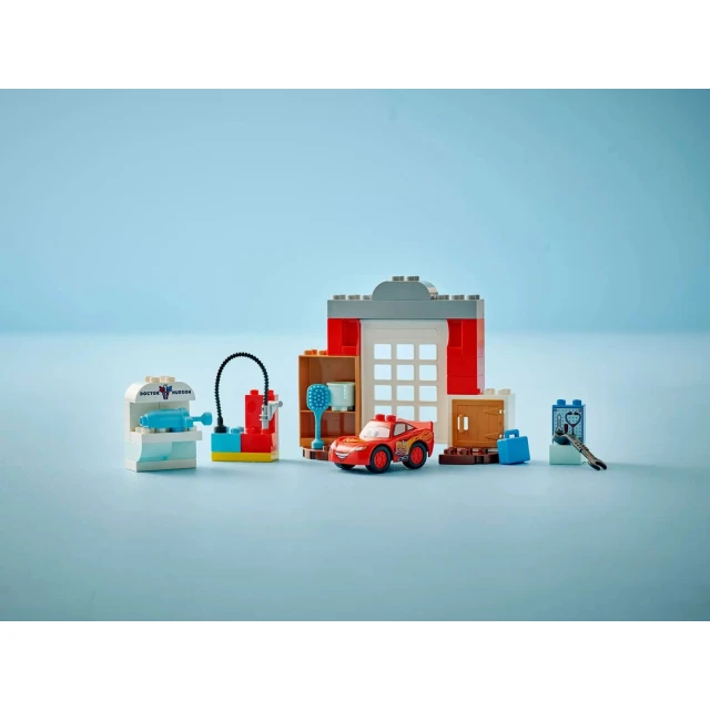 Конструктор LEGO Duplo Візит МакКвіна до майстерні мера 35 елементів (10456)
