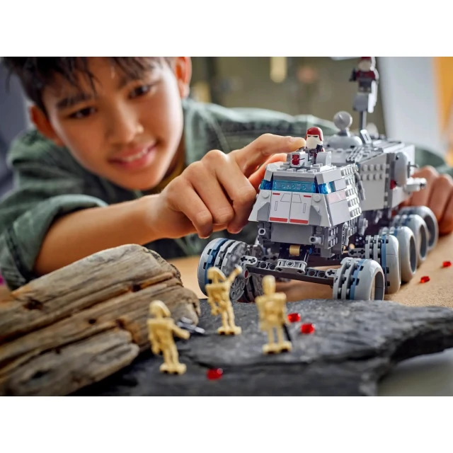 Конструктор LEGO Star Wars Джаггернаут Великої армії Республіки 813 елементів (75413)