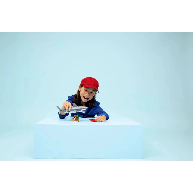Конструктор LEGO Creator Грізна акула і скриня зі скарбами 379 елементів (31381)
