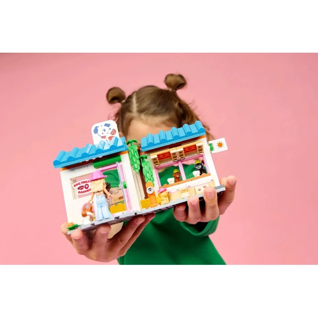 Конструктор LEGO Friends Пекарня з ласощами для собак 278 елементів (42677)