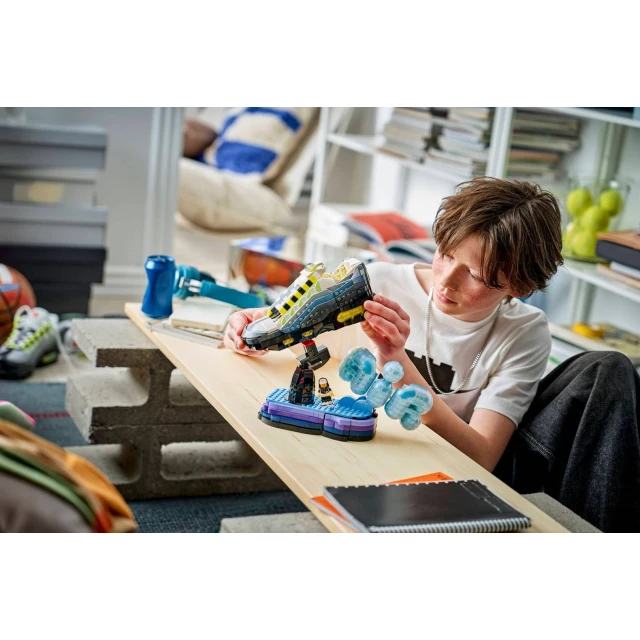 Конструктор LEGO Nike Air Max 95 (43025)